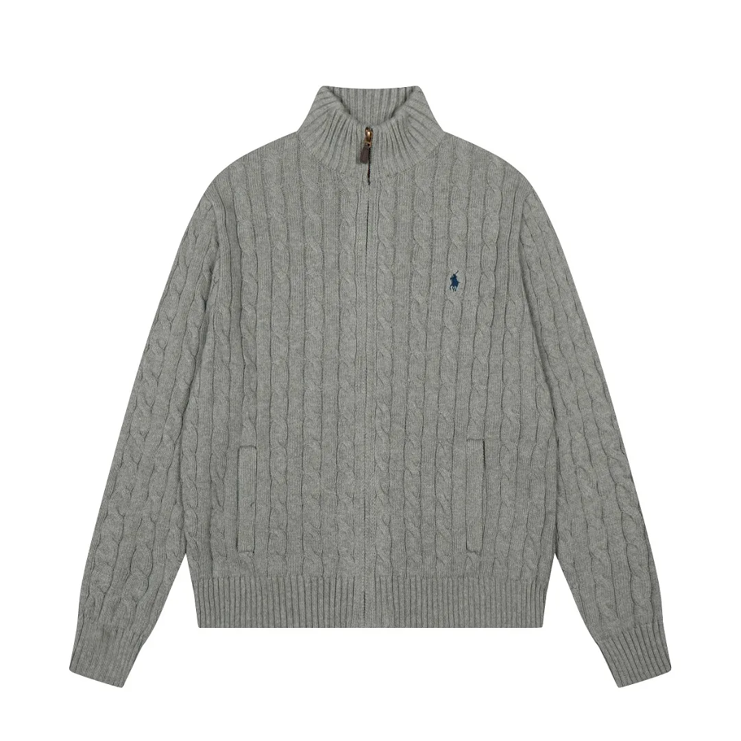 P260 Top quality" Style number: DS814# (not off the shelves all year round) [Ralph Lauren full zipper solid color pony embroidered logo twist knitted sweater jacket] ✅Ralph Lauren Ralph Lauren full zipper classic basic versatile style unisex couple knitted sweater autumn and winter coat ✅Main supplier platform live broadcast Wholesale entities Replacement when out of stock Not off the shelf ✅ZP quality 1:1 version Scan the code to enter the GF website Counter quality ✅Details and quality are the only one in Guangzhou. Imported quality cotton yarn focuses on high-end and cost-effective. Needless to say good quality. ✅The version is restored to the original order. The maximum size can be worn up to 200 pounds. Loose, comfortable and stress-free. ✅The upper body is simple and easy to match. A must-have item for ootd. Good-looking clothes are never picky. Recommended must-have items in the wardrobe. Size: S-XL. Color: Black and red, milky white, gray blue, khaki, navy red label, Ankora red.